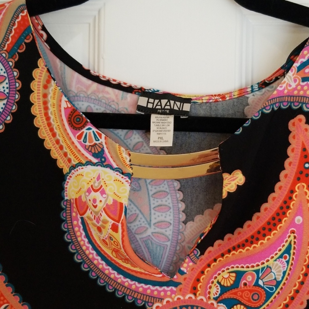Beautiful patterned Tunic - Picture 2 of 2